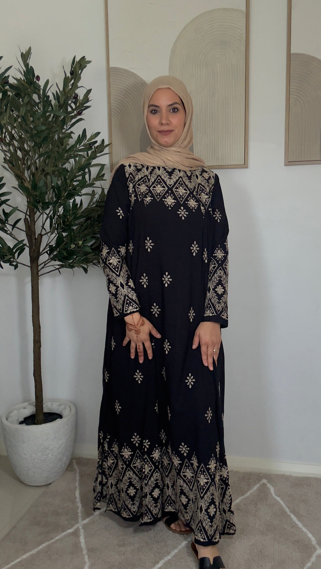 Madina abaya