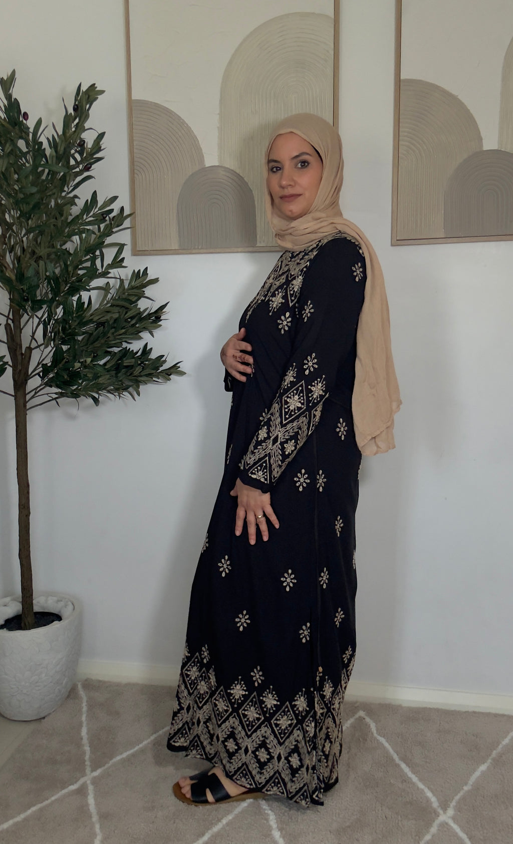 Madina abaya