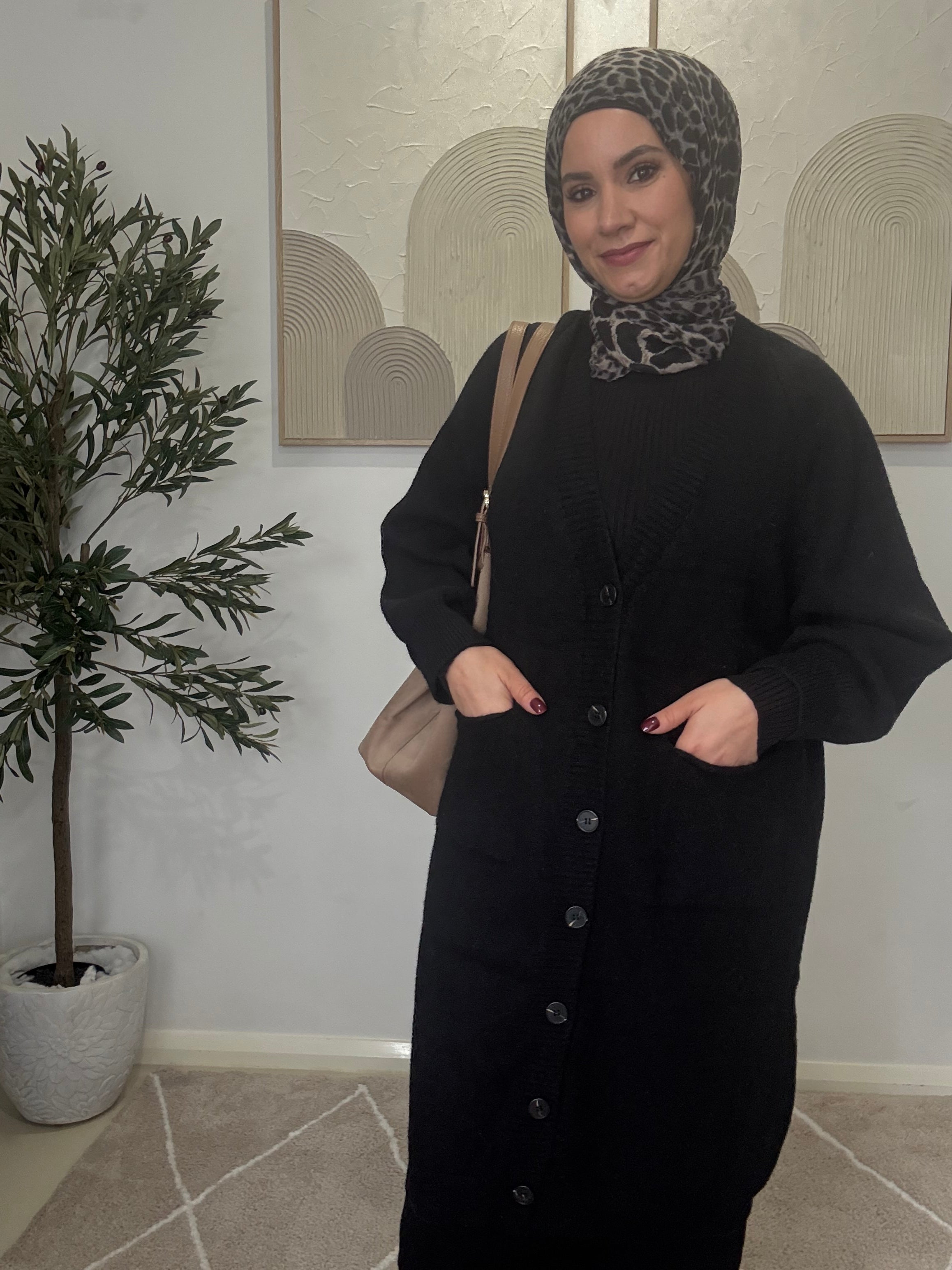 Noir Buttoned cardigan