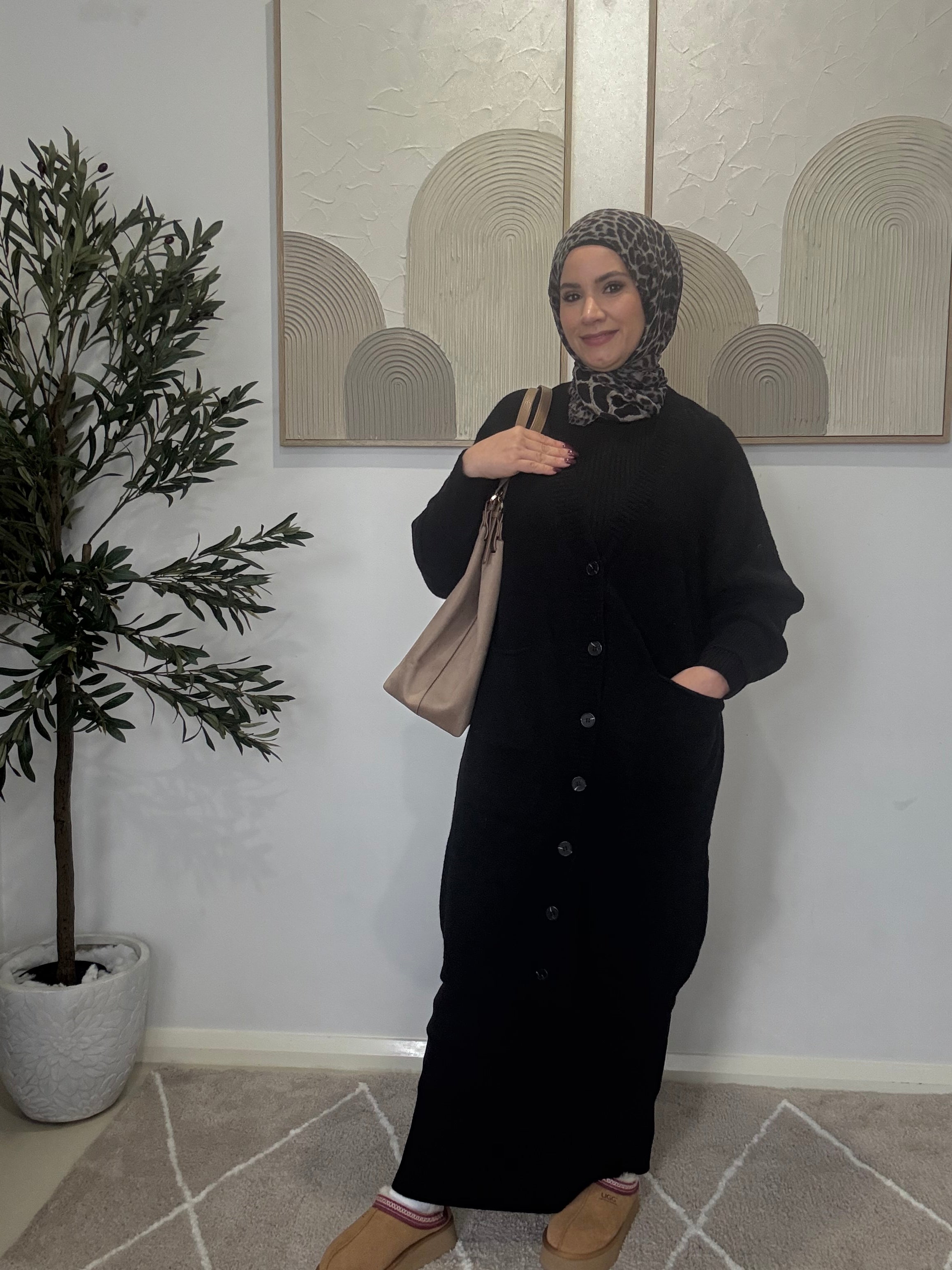 Noir Buttoned cardigan